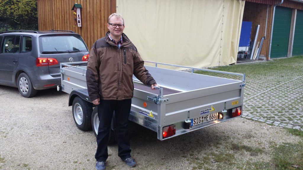 Herr Eisele mit seinem neuen VZ 31 B Alu 2000 KG.