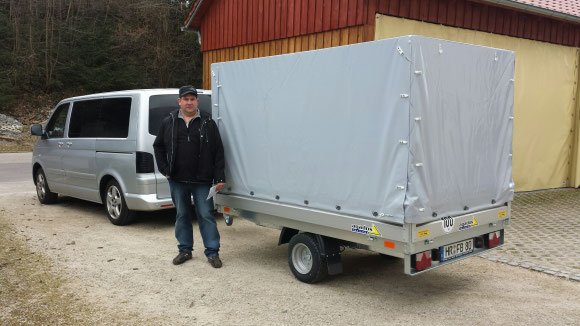 Herr Brening mit seinem neuen VZ 22 Express.