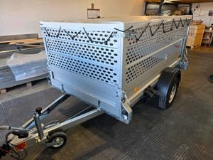 VZ 26 1300 kg gebremst mit Blechaufbau! Aktion